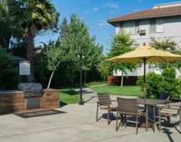 featured image of 2055 Range Ave