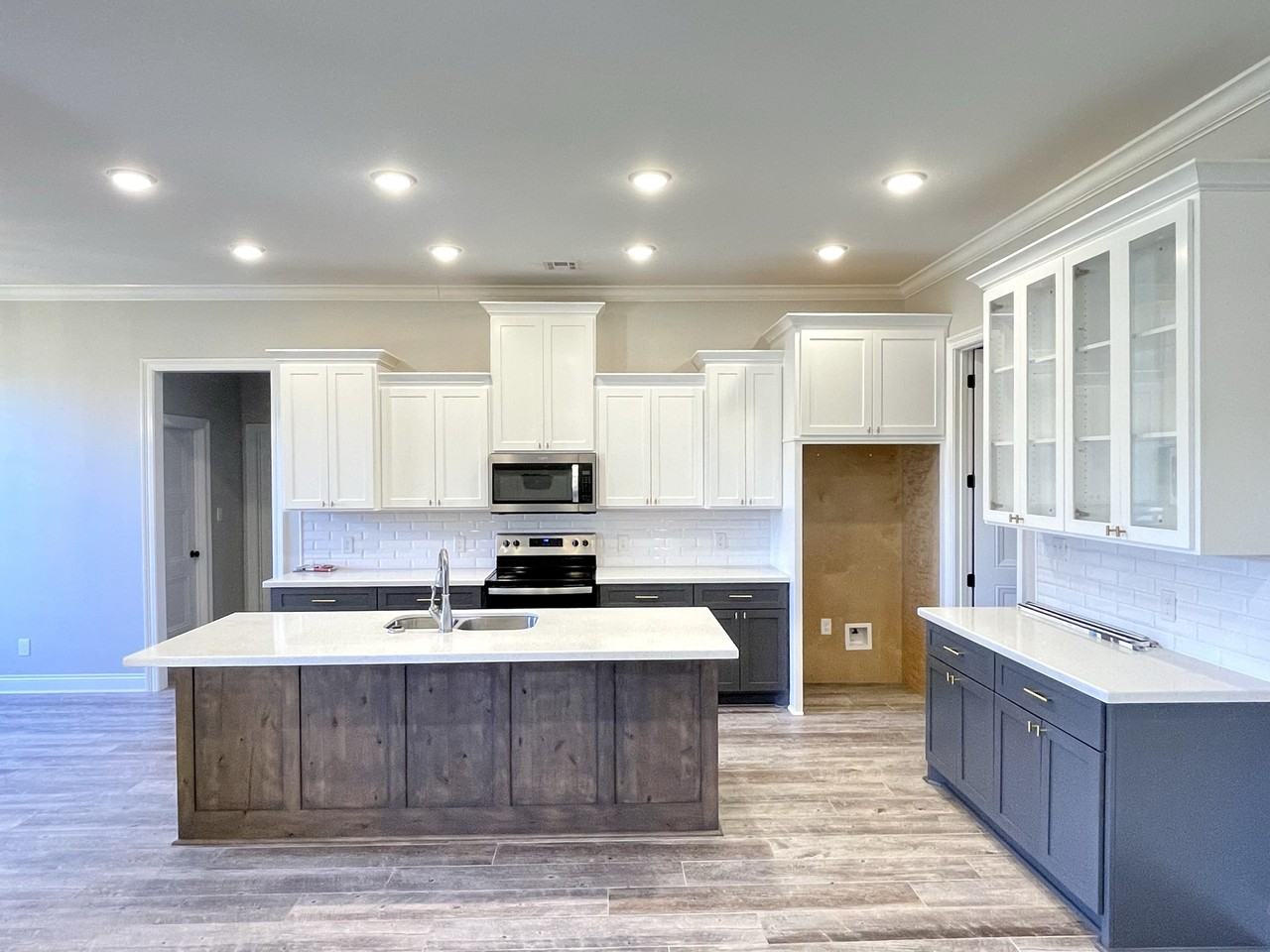 1138 N Texas St #1 - Photo 5 of 22