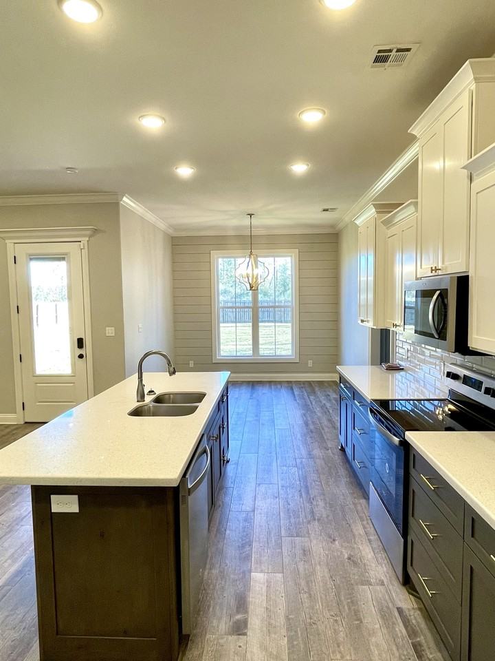 1138 N Texas St #1 - Photo 6 of 22