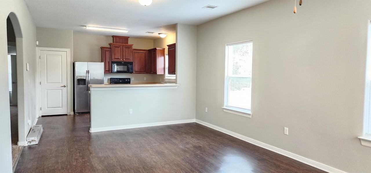 20 Louisiana St #SF - Photo 4 of 11