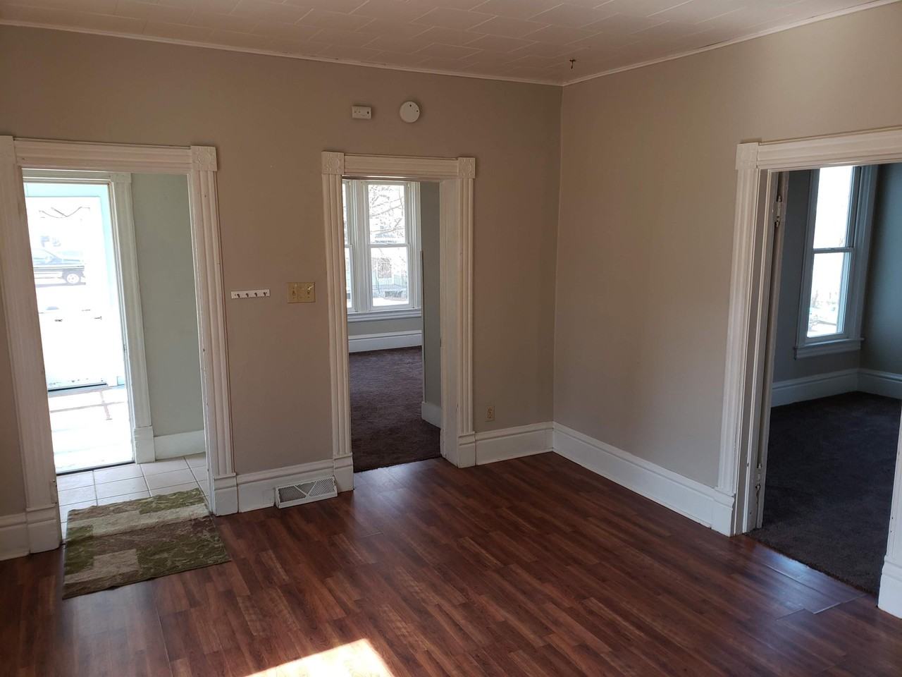 531 N Island Ave #1 - Photo 3 of 11