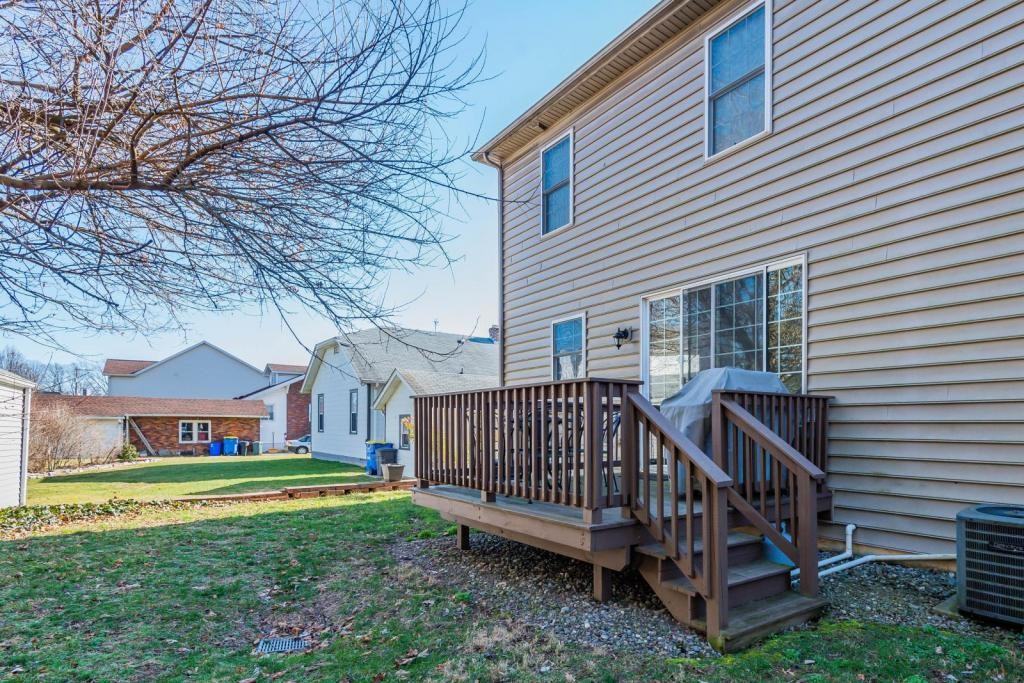 3440 Green St - Photo 5 of 23