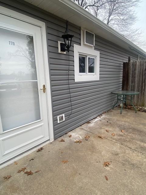 770 N Main St - Photo 2 of 6