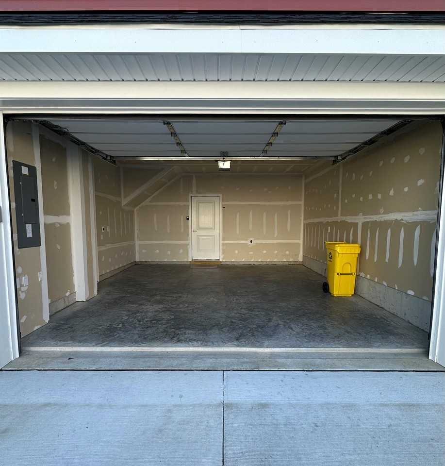 221 Jenkins Way #23 - Photo 3 of 17