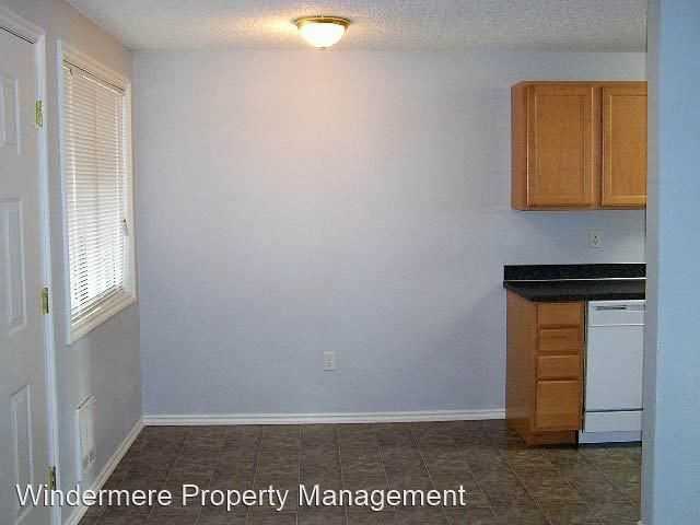 1810-1812-1814 Texas St - Photo 3 of 8