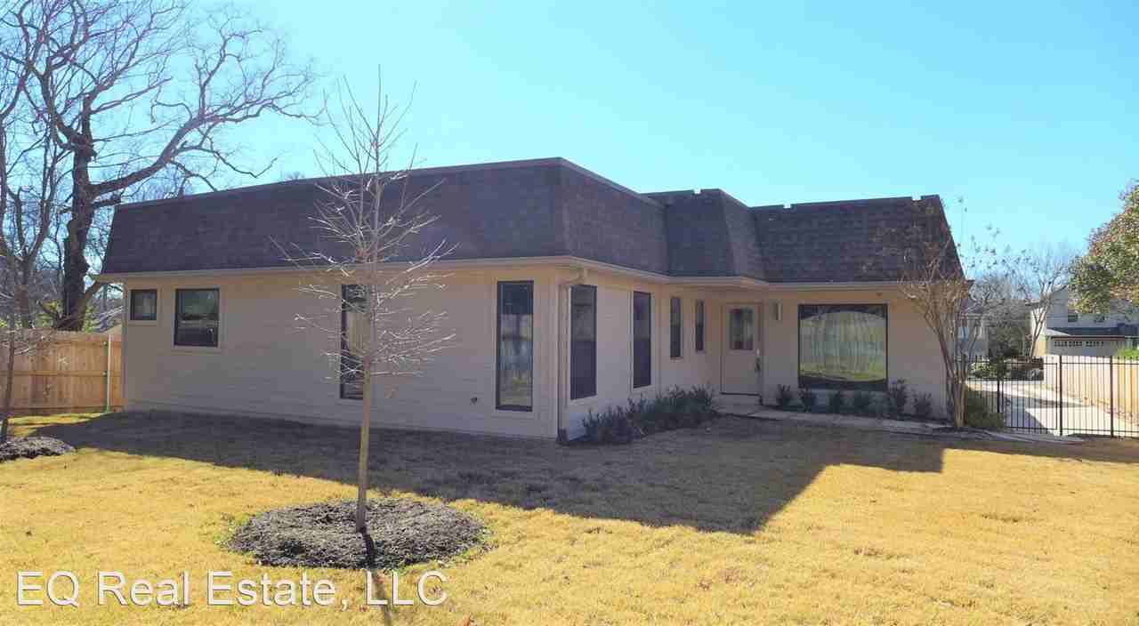 2802 Warren Street - Photo 3 of 32