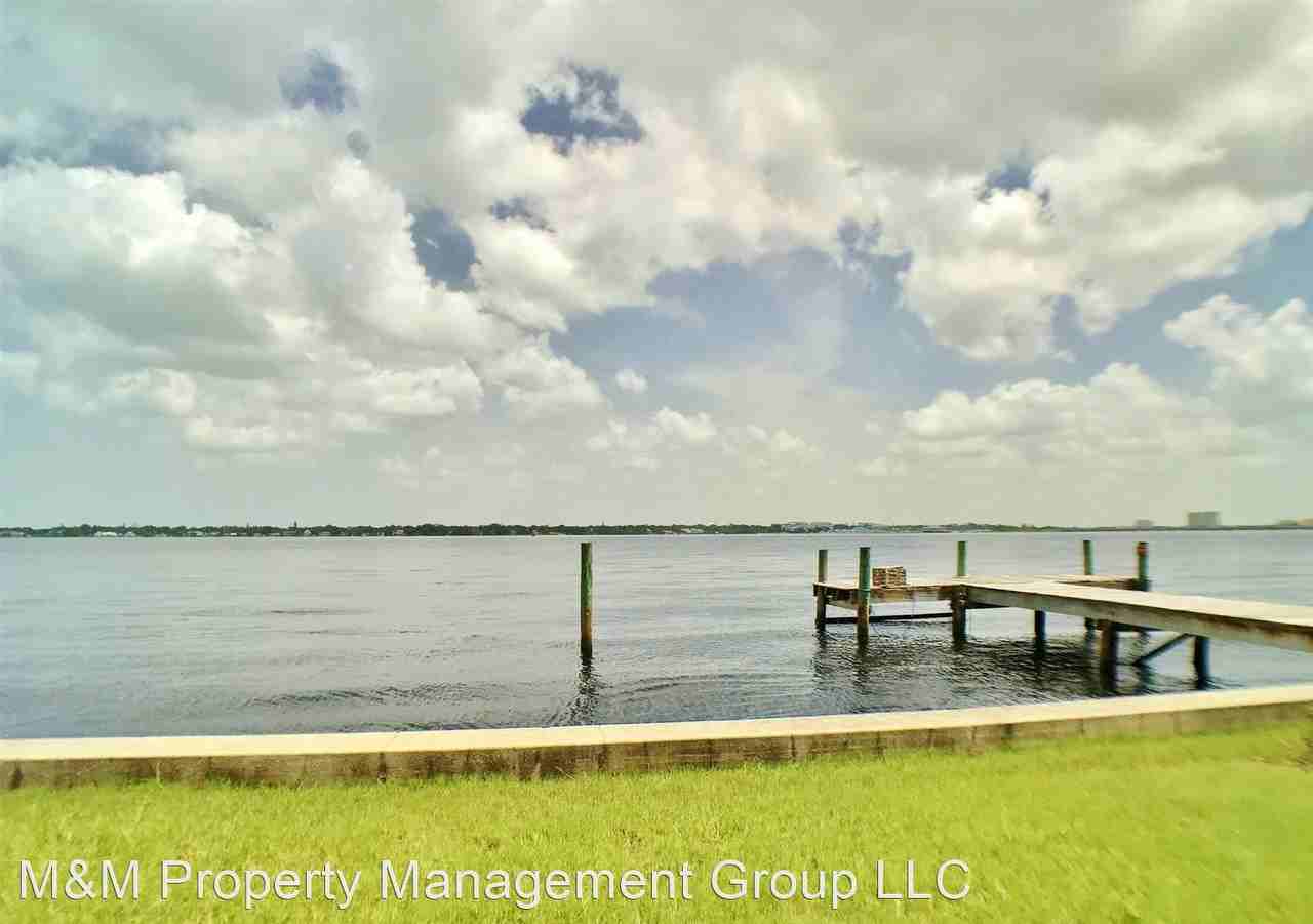 25th Street W - Photo 2 of 17