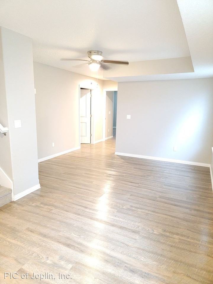 Montana - 2027 S Wisconsin - Photo 2 of 21