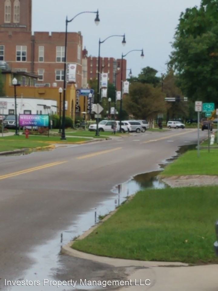 528 S University Blvd - Photo 3 of 8