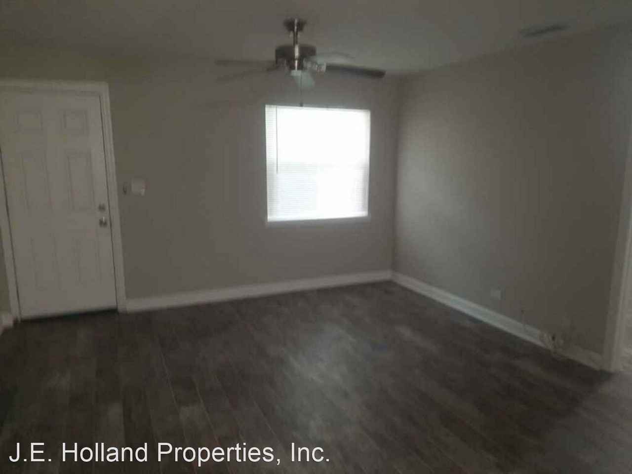 700 South 1st St - Photo 2 of 6