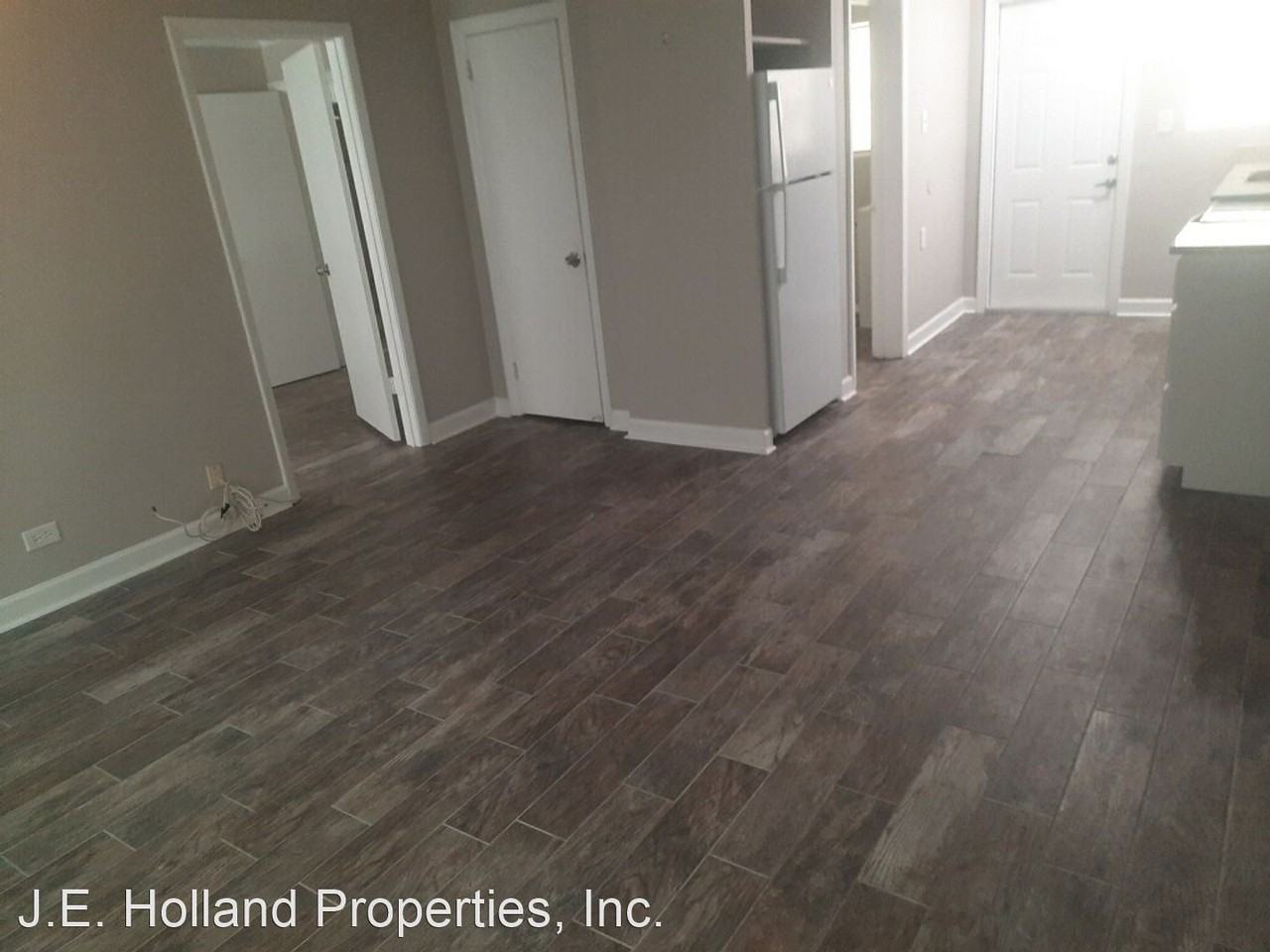 700 South 1st St - Photo 3 of 6