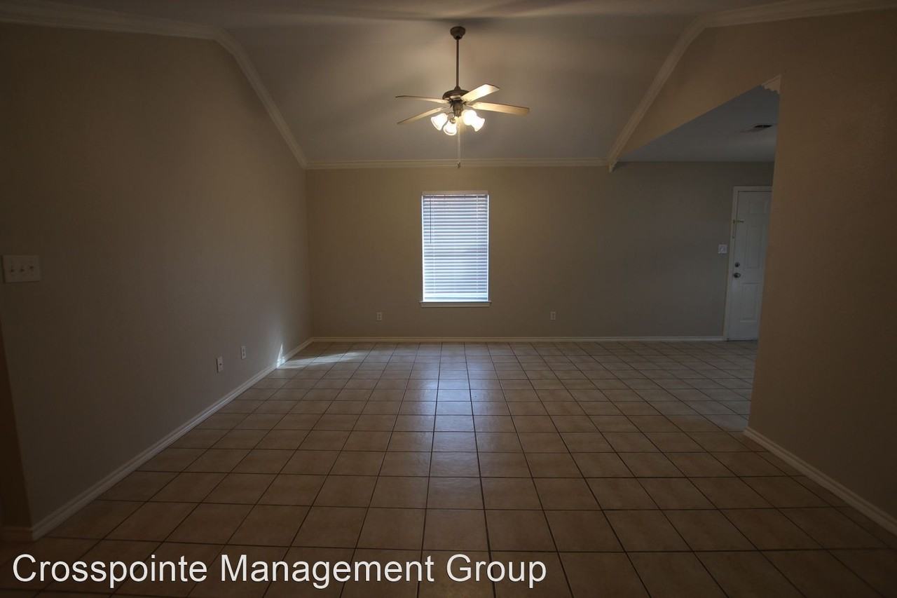 10896 Park Pl - Photo 2 of 24