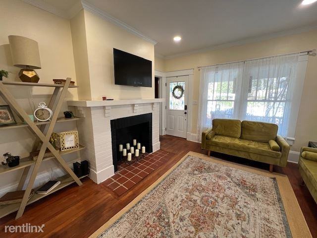 702 5th Ave - Photo 3 of 22