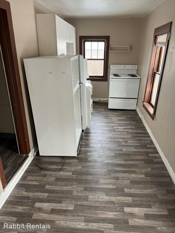 316 6th Ave S - Photo 2 of 7