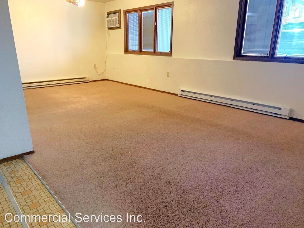 1271 Boulder Dr - Photo 2 of 10