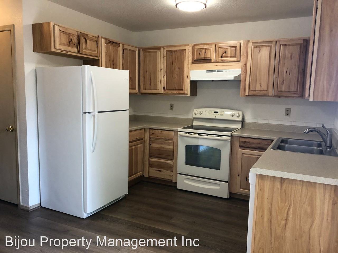 2146 2146 Baltimore Circle - 2146 Baltimore Circle - Photo 2 of 12