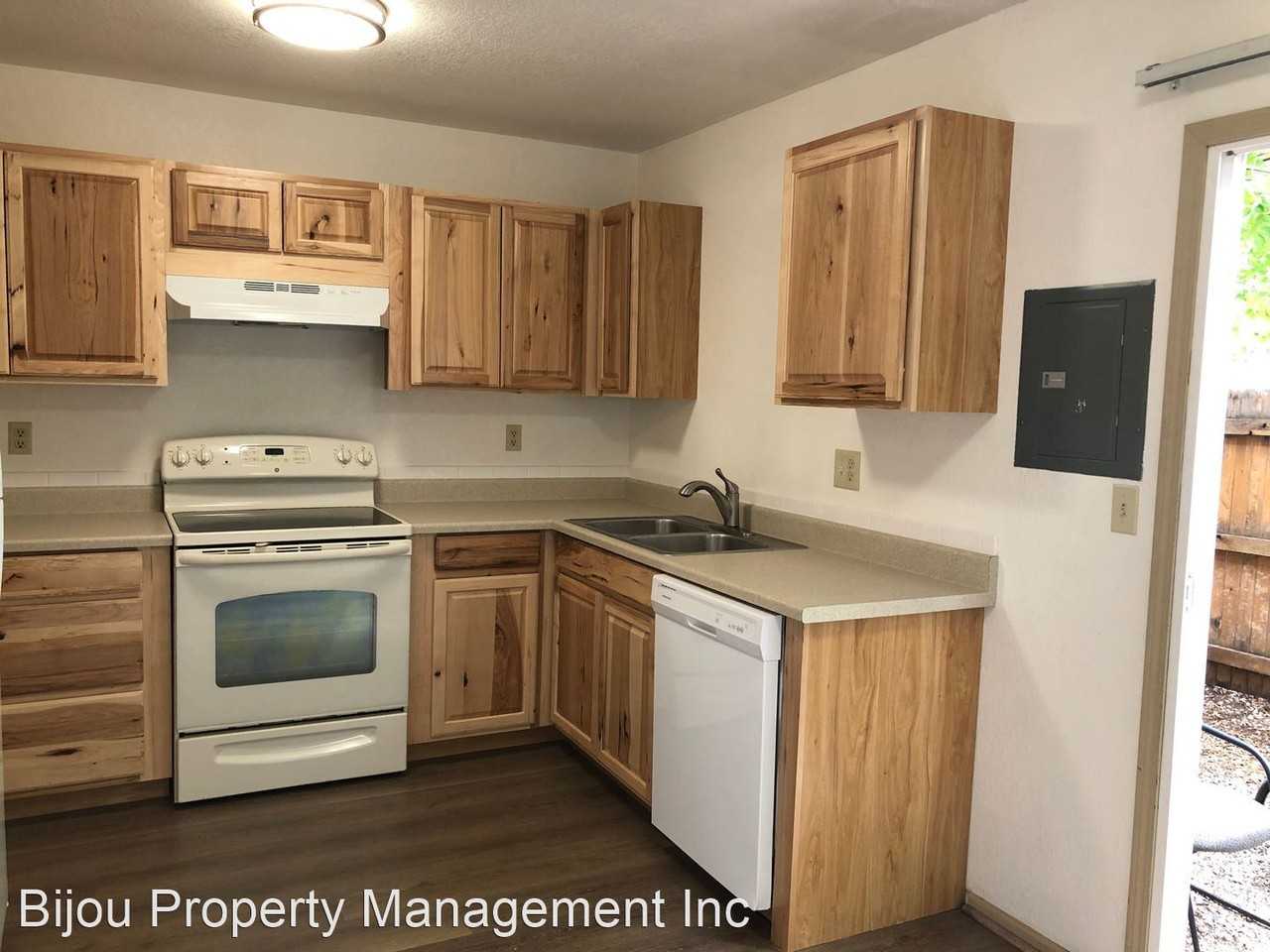 2146 2146 Baltimore Circle - 2146 Baltimore Circle - Photo 3 of 12