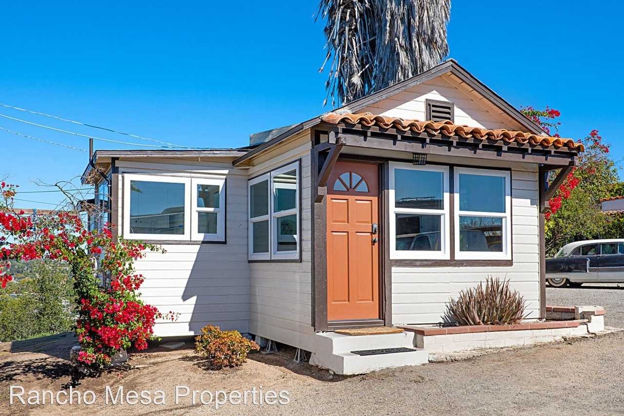 2183 Primrose Ave - Photo 3 of 23