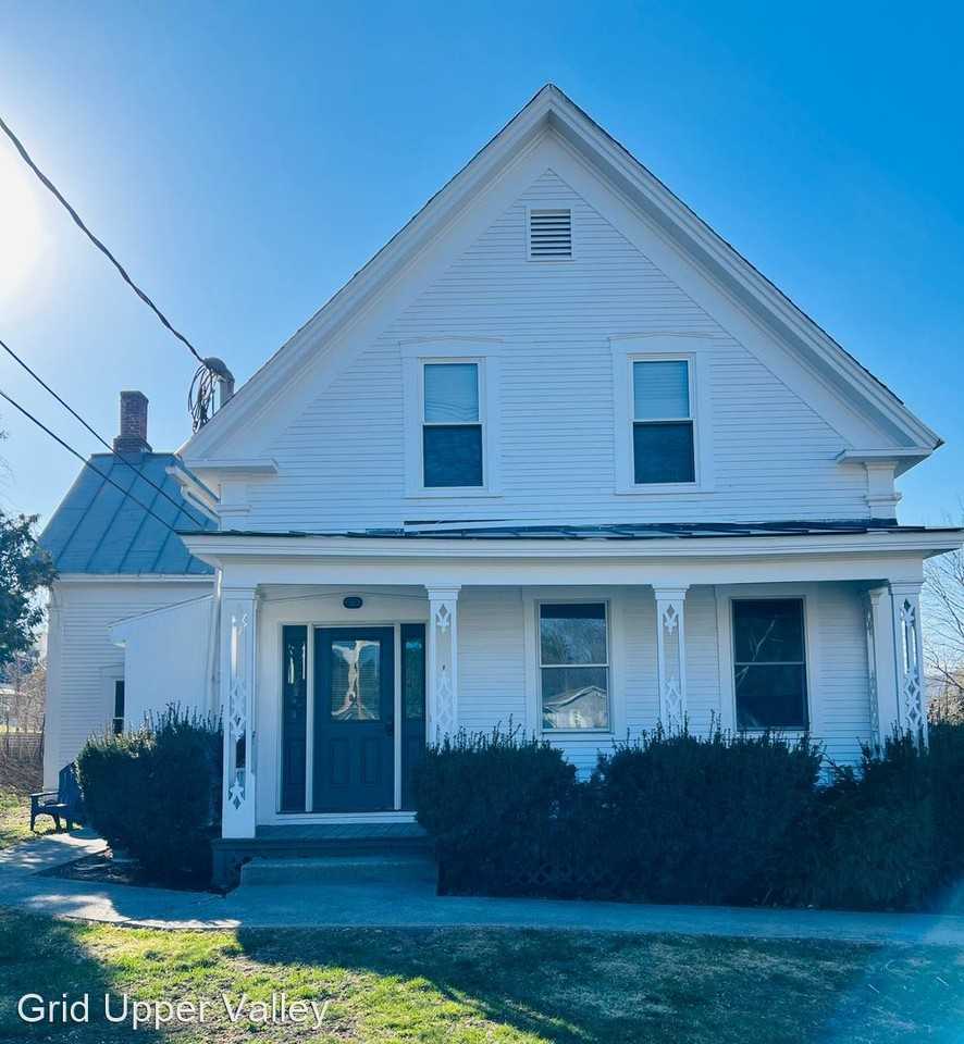 77 Quechee Hartland Road - Photo 2 of 11