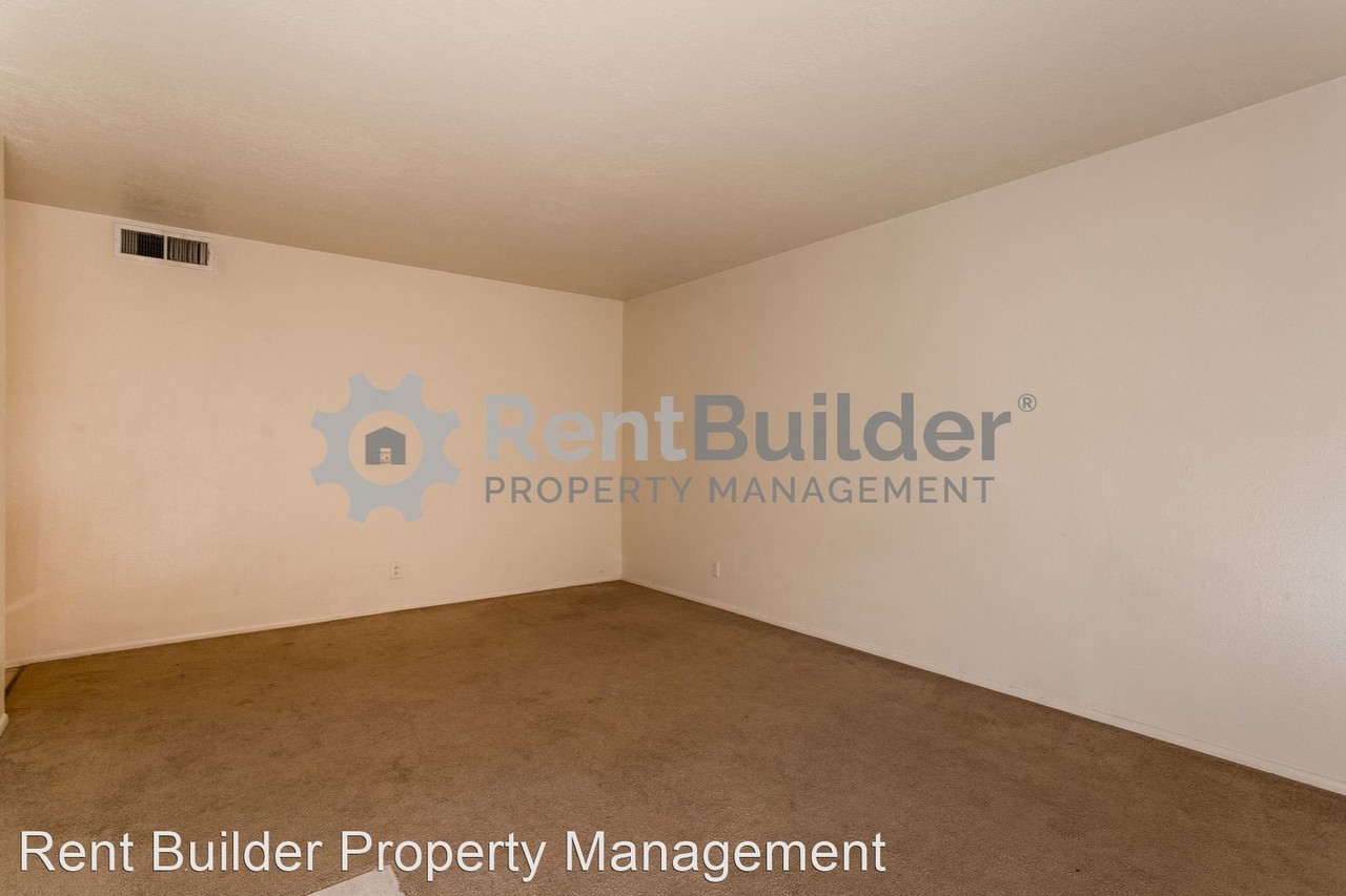205 Vassar Drive SE - Photo 2 of 19