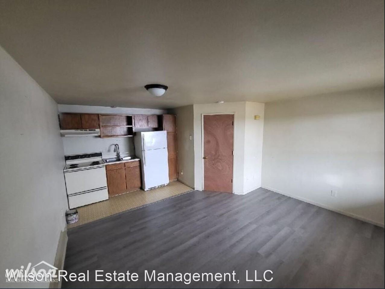 201 -203 Oak St - Photo 2 of 3