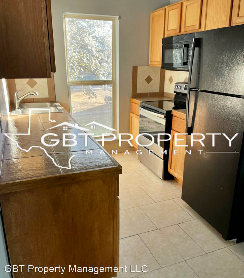 1407 HWY 84 BYPASS - Photo 3 of 16