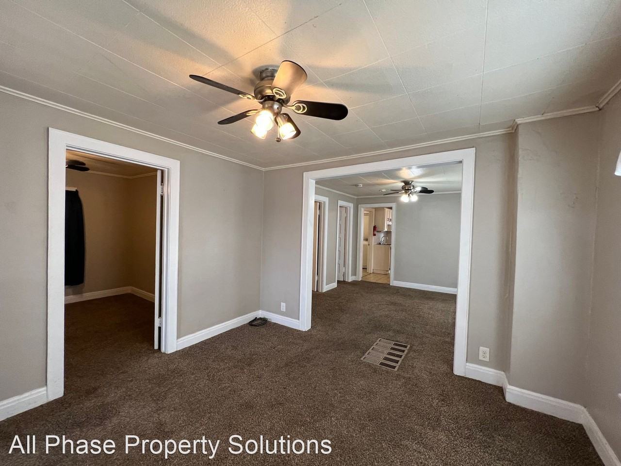 908 N 27th St - Photo 2 of 11