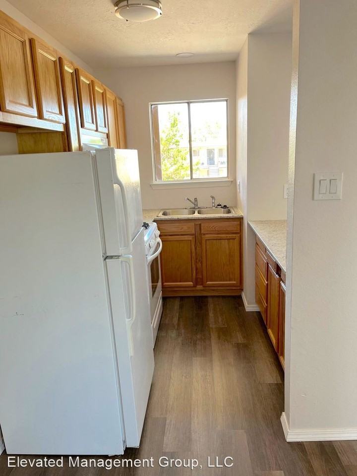 The Ten01 - Photo 3 of 18