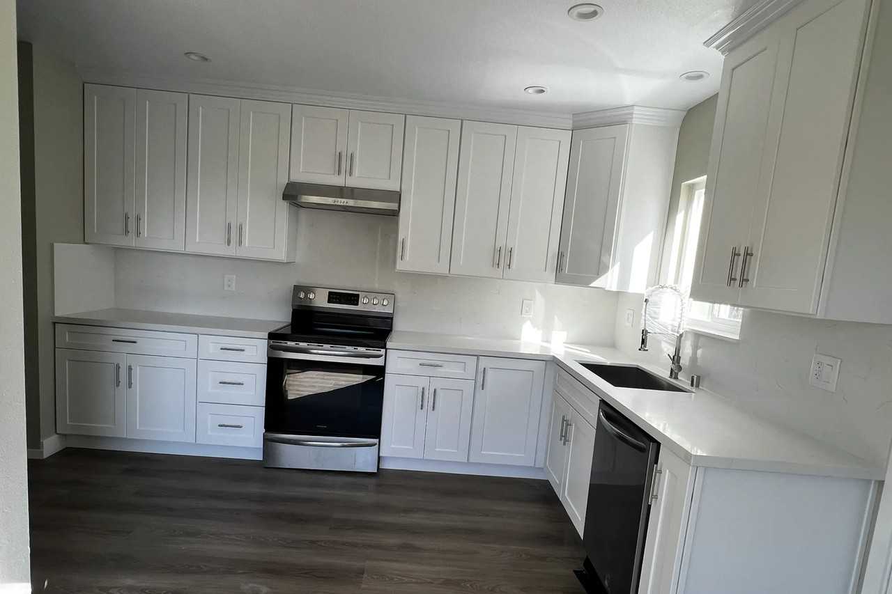 2680 E 19th St - Photo 2 of 27