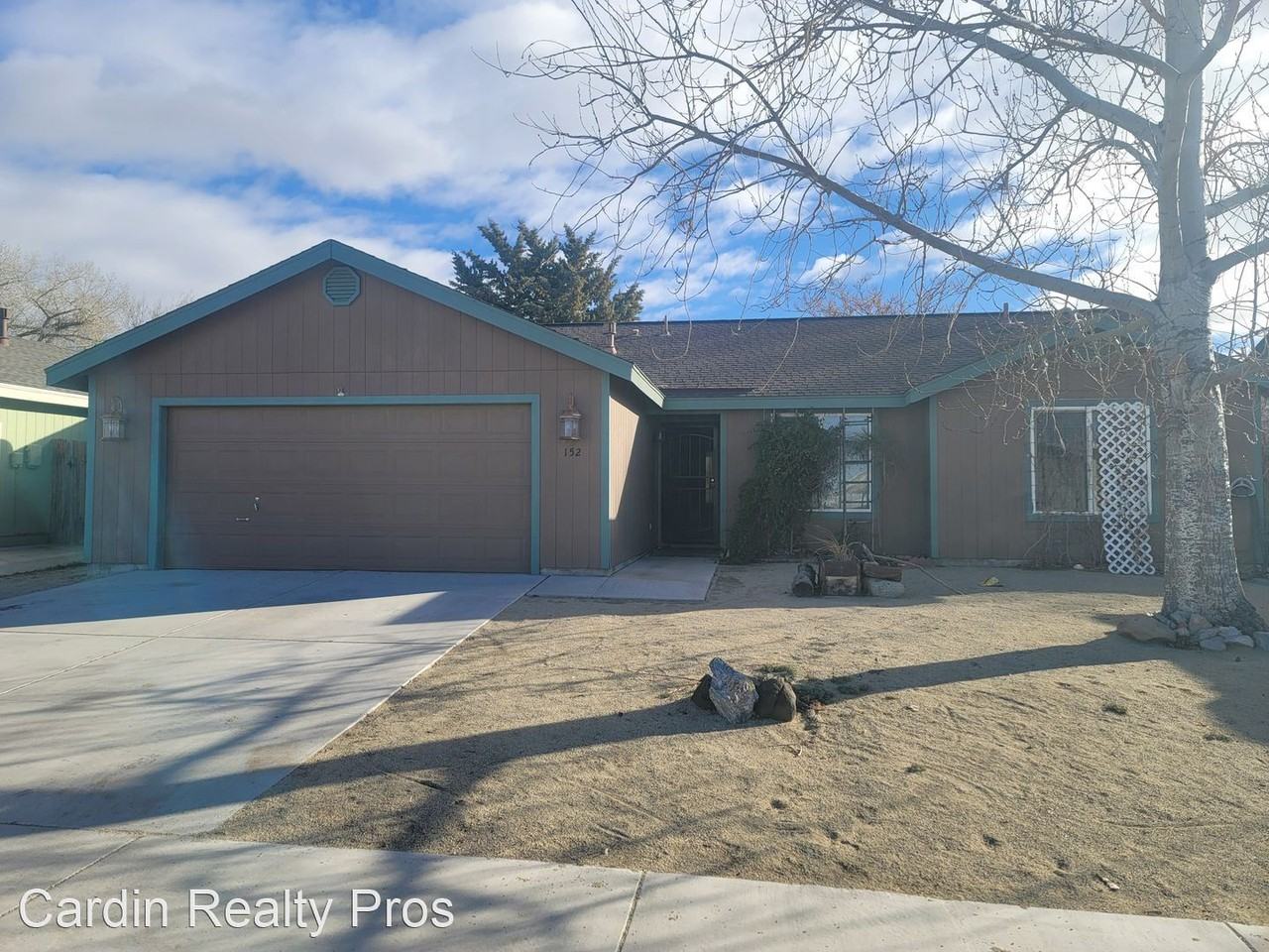 152 Rosecrest Dr - Photo 2 of 22