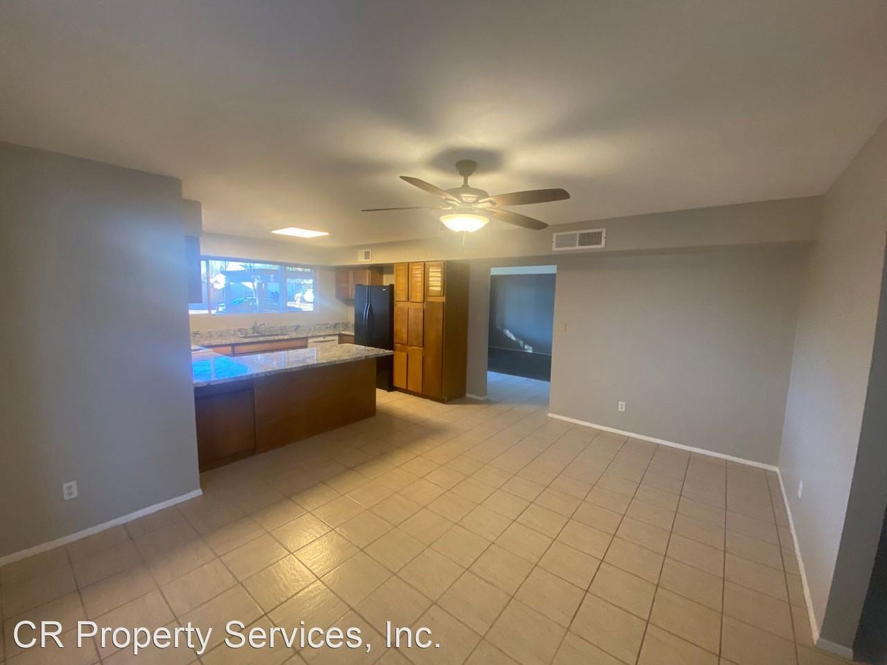 512 E Loyola Dr - Photo 3 of 20