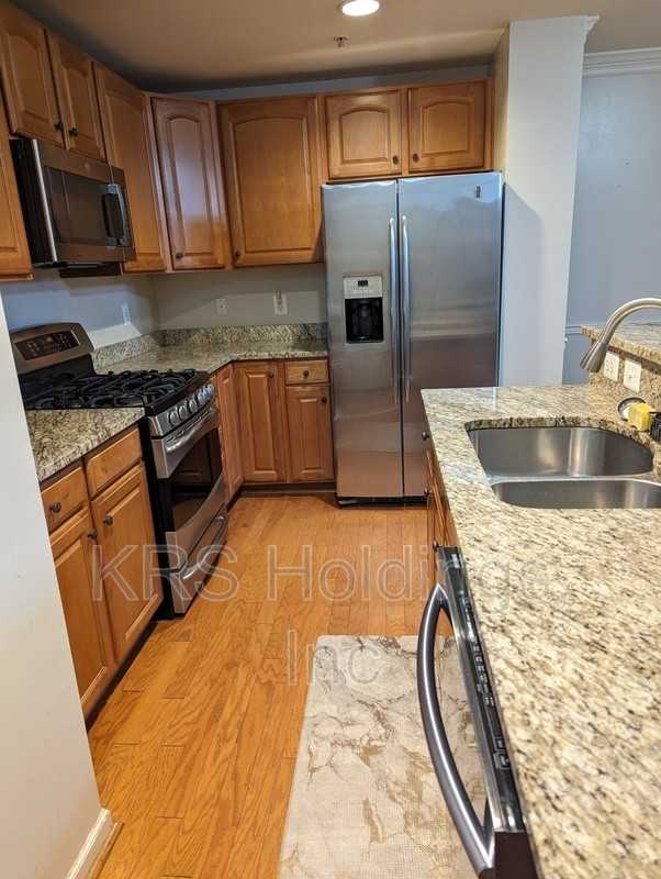14217 Saint Germain Dr #19 - Photo 7 of 32
