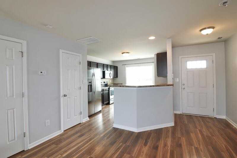 198 Collinwood Dr - Photo 4 of 22