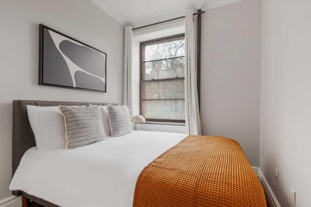 E 35th St #35 - Photo 6 of 9