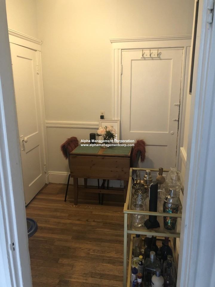 13 Lothian Rd #7 - Photo 3 of 8