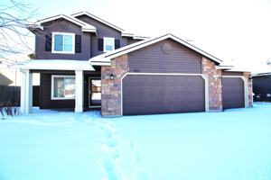 featured image of 639 E Willowbrook Dr