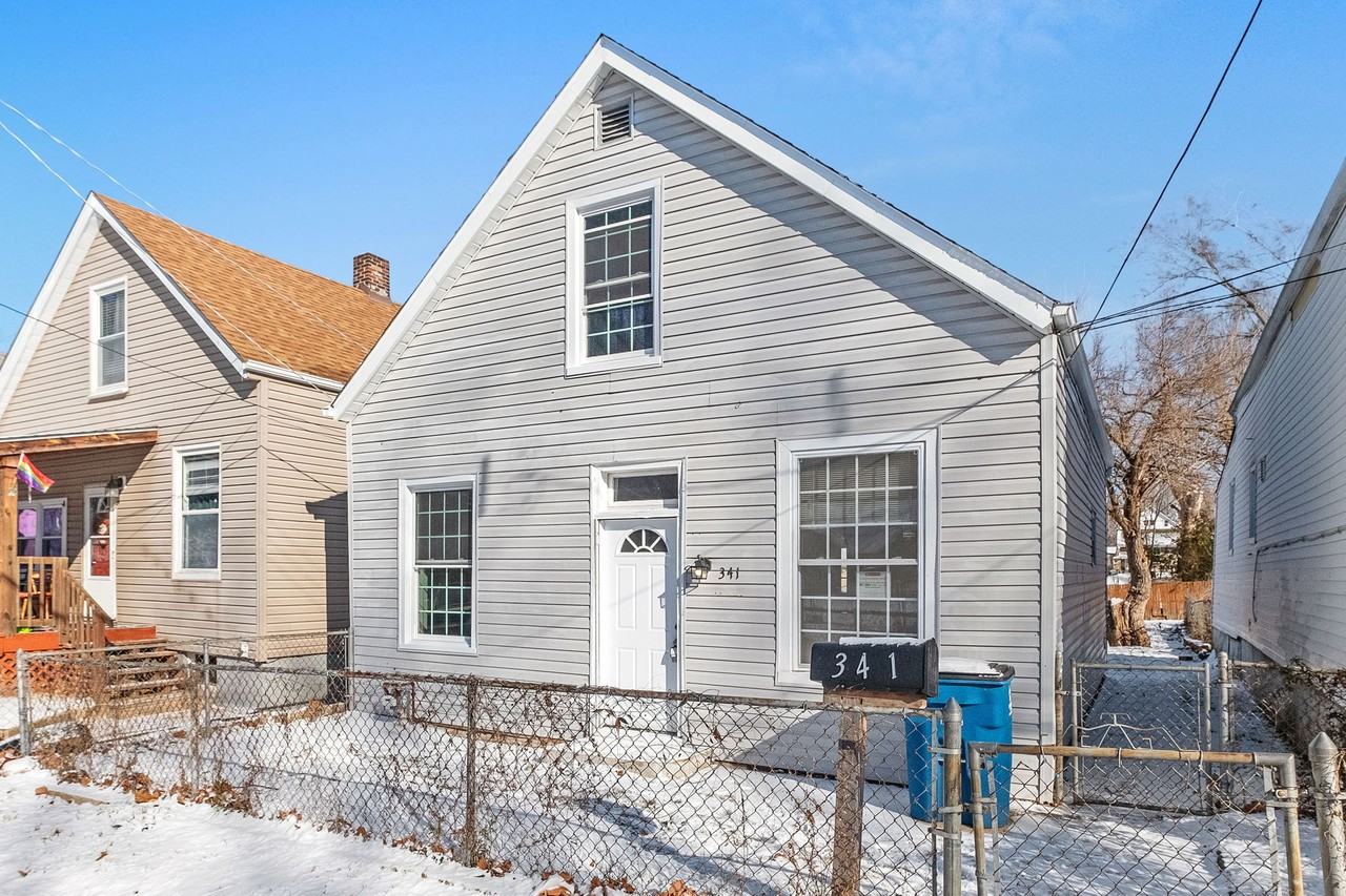 341 Placid Ave - Photo 3 of 28