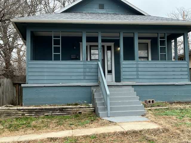 1101 S Crisp Ave - Photo 2 of 16