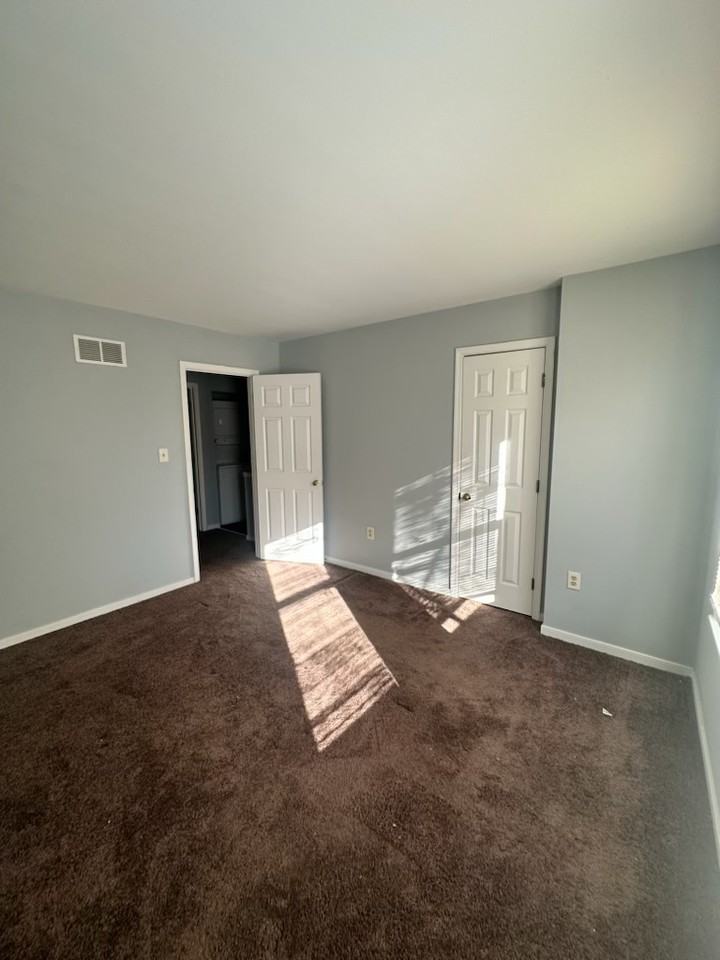 2512 Thicket Greene - Photo 2 of 11