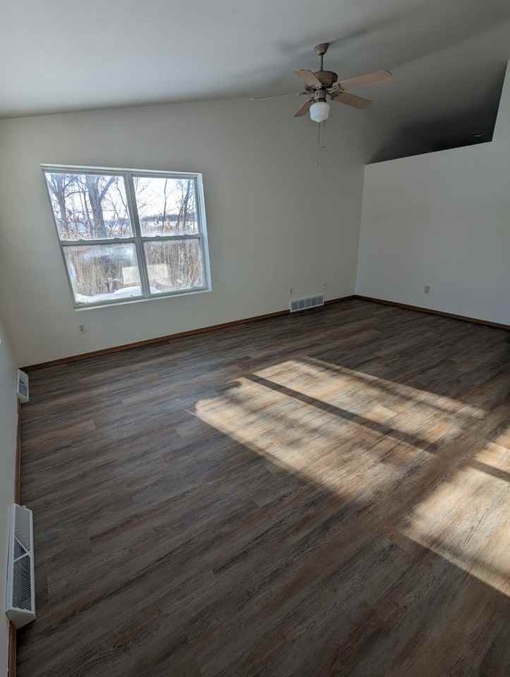 2947 Popplewood Ct - Photo 2 of 29