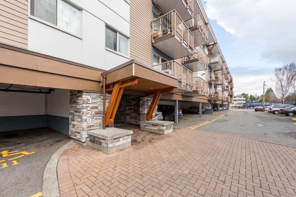Lord Harley Apartments 3220 Quadra St, Saanich, BC V8X 1G3 Zumper