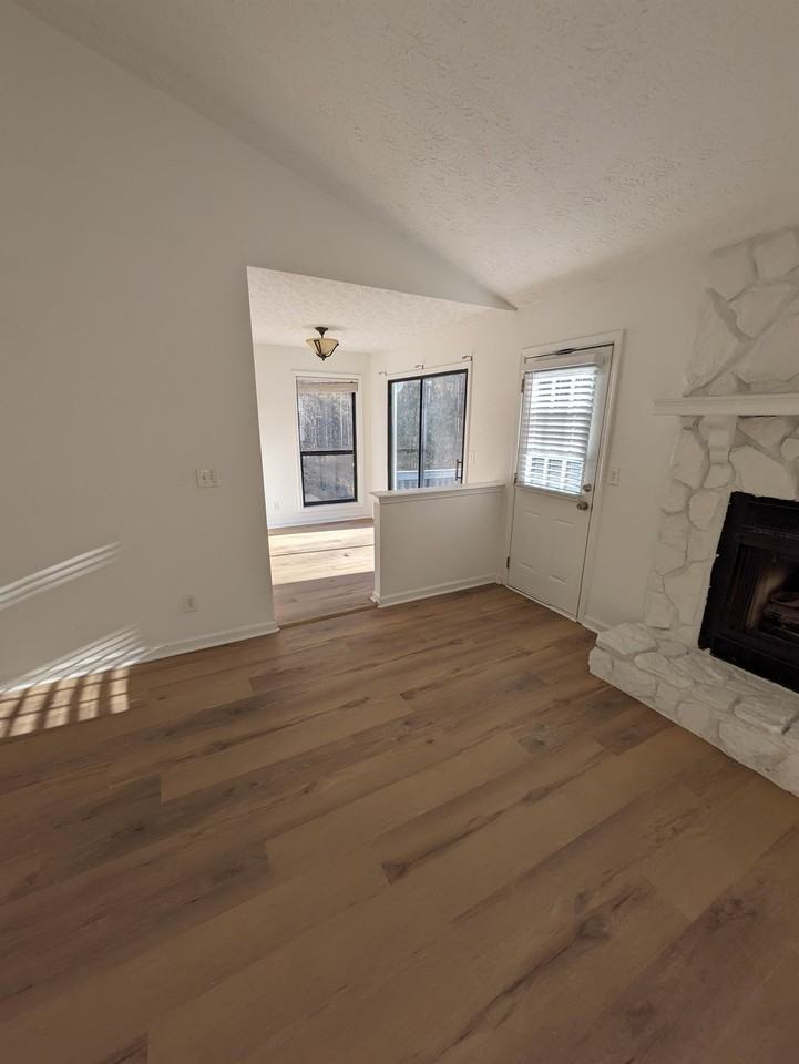 810 Allatoona Crst #810 - Photo 7 of 20