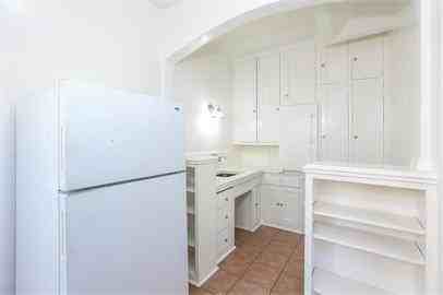 21 Westminster Avenue - Photo 7 of 34