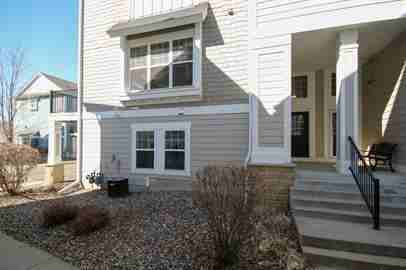 1031 Stuart Street - Photo 3 of 50