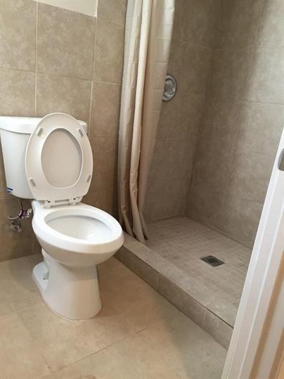 4253 9th Ave NE Seattle WA 98105 LCG - Photo 7 of 24