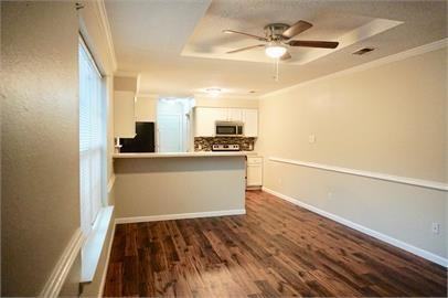 1205 Graham Avenue - Photo 2 of 12