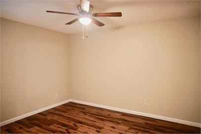 1205 Graham Avenue - Photo 5 of 12