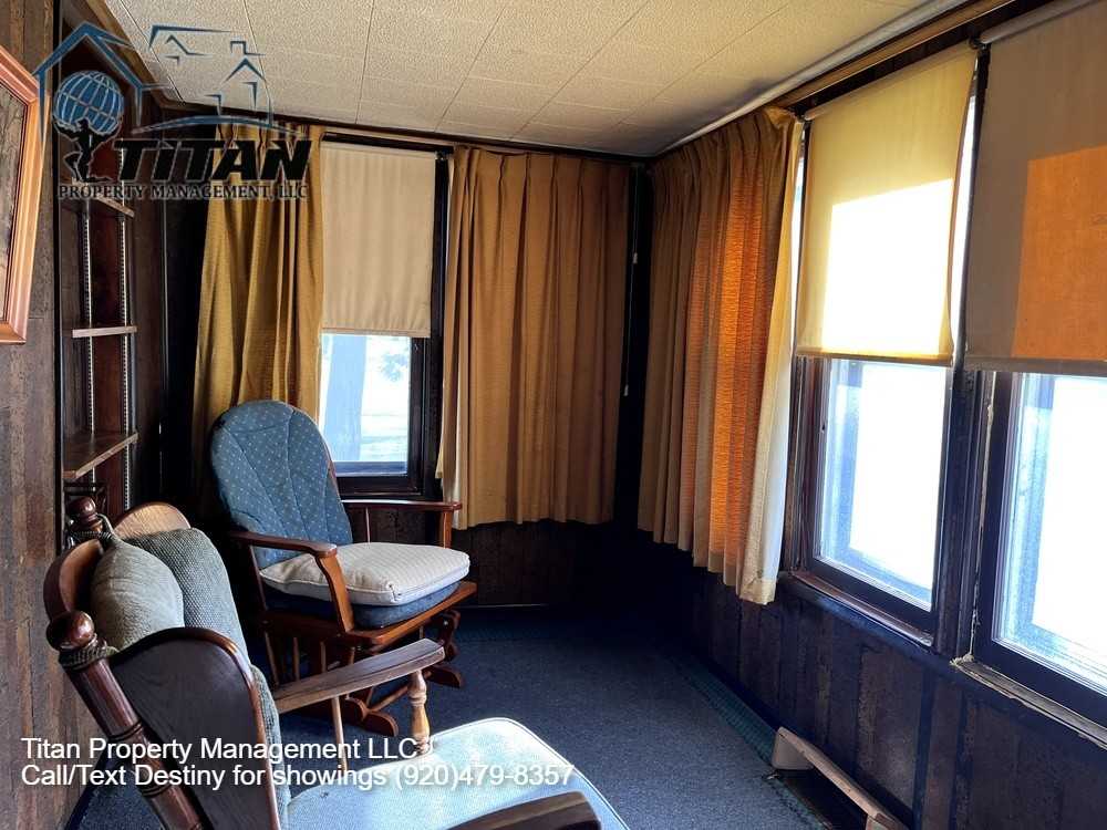 314 East Fond Du Lac Street - Photo 2 of 7