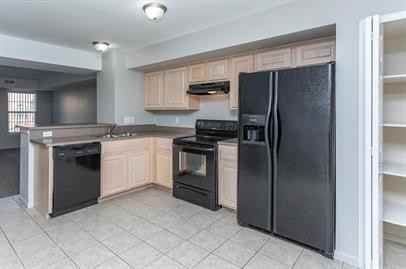 Towne Center Flats *EPM* - Photo 5 of 50