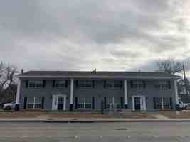 featured image of 103 W Brown St